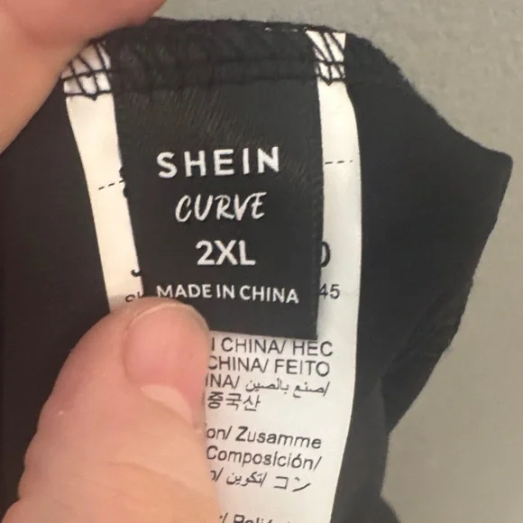 Black Sleeveless Athletic Dress - Picture 4 of 6